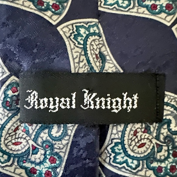 Royal Knight | Necktie | This is apart of what I call Collections by Oscar - Picture 4 of 4